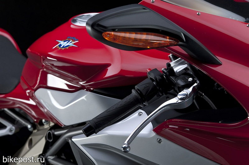 Новый мотоцикл MV Agusta F3 2012 (детали)