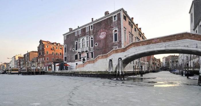 Замёрзли каналы Венеции 93bd6910e7fefe0722cb0698bcd52fd8
