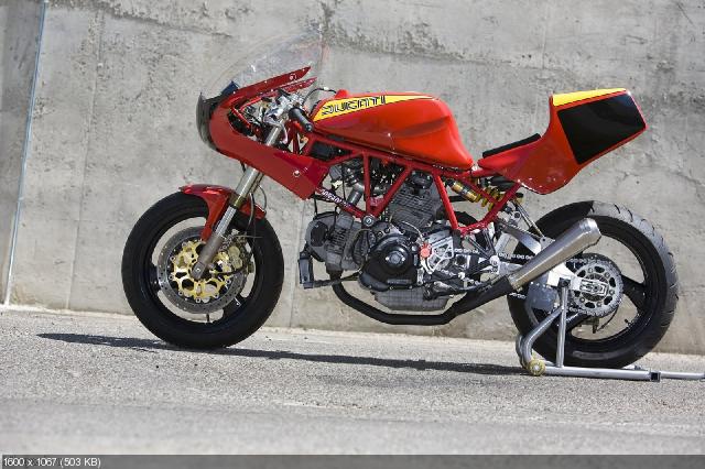 Тюнингованный мотоцикл Radical Ducati 900 TT