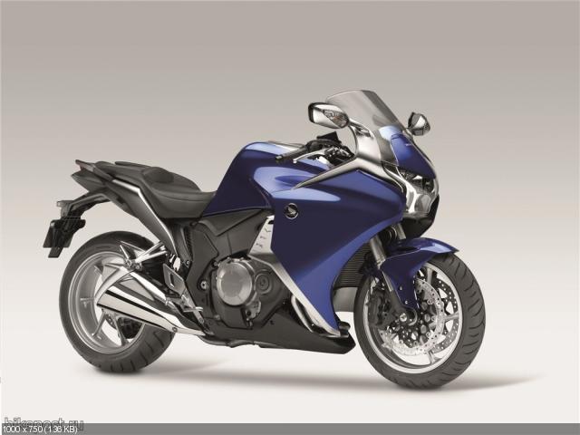 Обновленный мотоцикл Honda VFR1200F 2012
