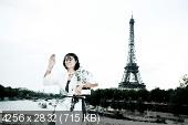 На Ли - poses with her Roland Garros Trophy at Pont de Bir Hakeim in Paris, France - June 4, 2011 (12xHQ) 0288e02ec4eaea81eb7355afda374c68